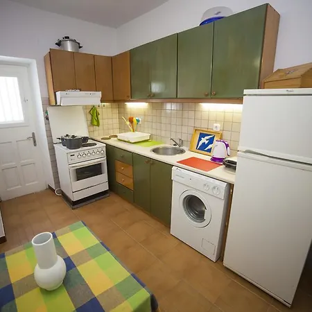 Holiday home Family Portokatapola Katapola